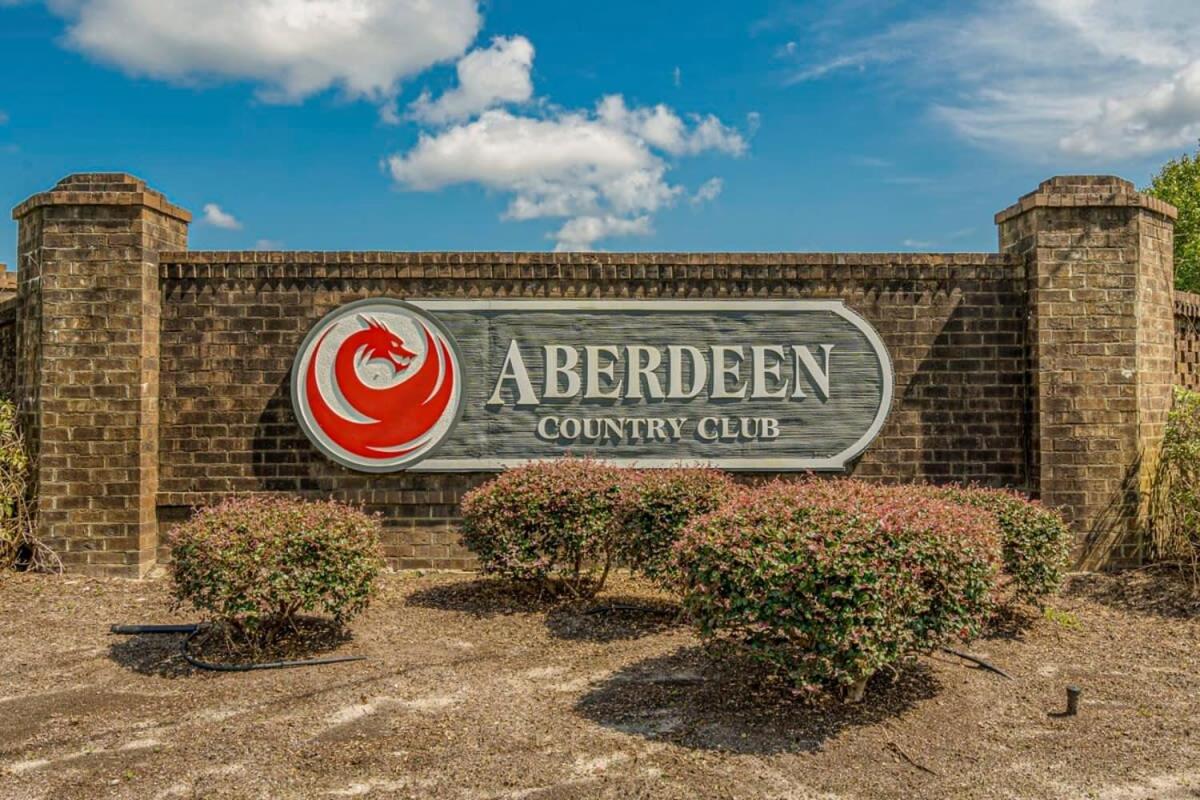Aberdeen Country Club Villa Longs Екстериор снимка