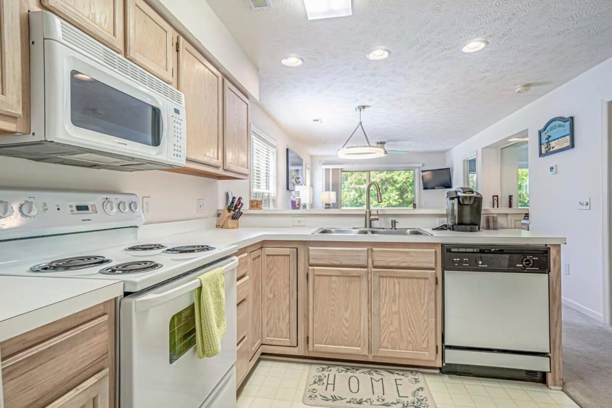 Aberdeen Country Club Villa Longs Екстериор снимка